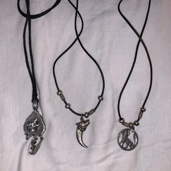 Jewelry - bundle of wolf necklaces